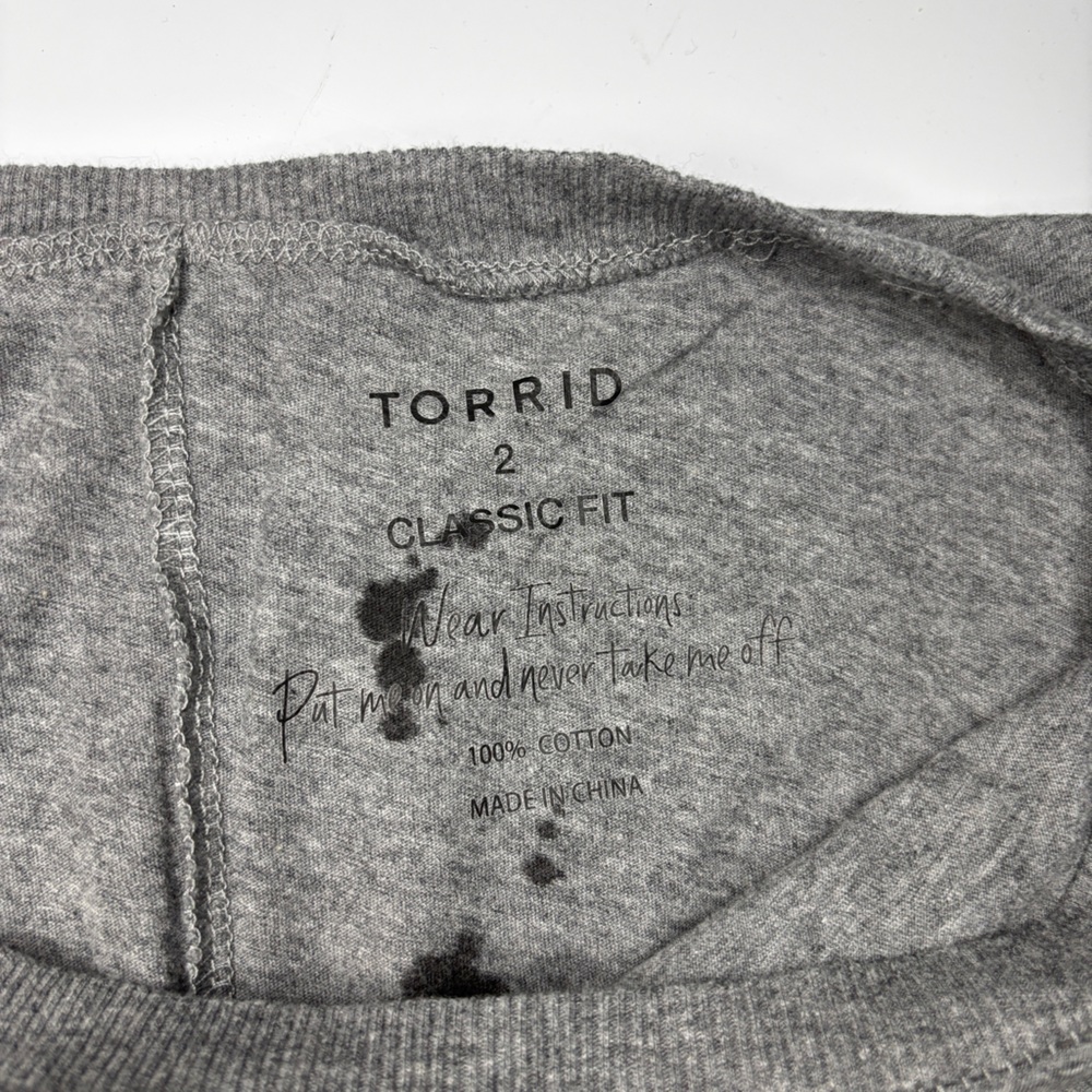 torrid Gray Graphic Tee with Ink-Splotch Detail - Picture 4 of 5
